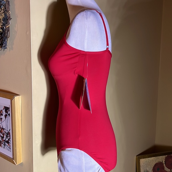 DANSKIN sz Large Swim Leotard Classic  Red Scoop-neck Adjust Strap $64 NEW - Picture 8 of 15